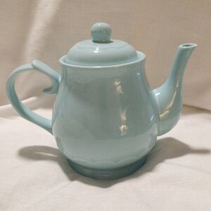 Dowan Powder Blue Retro Style Porcelain Teapot